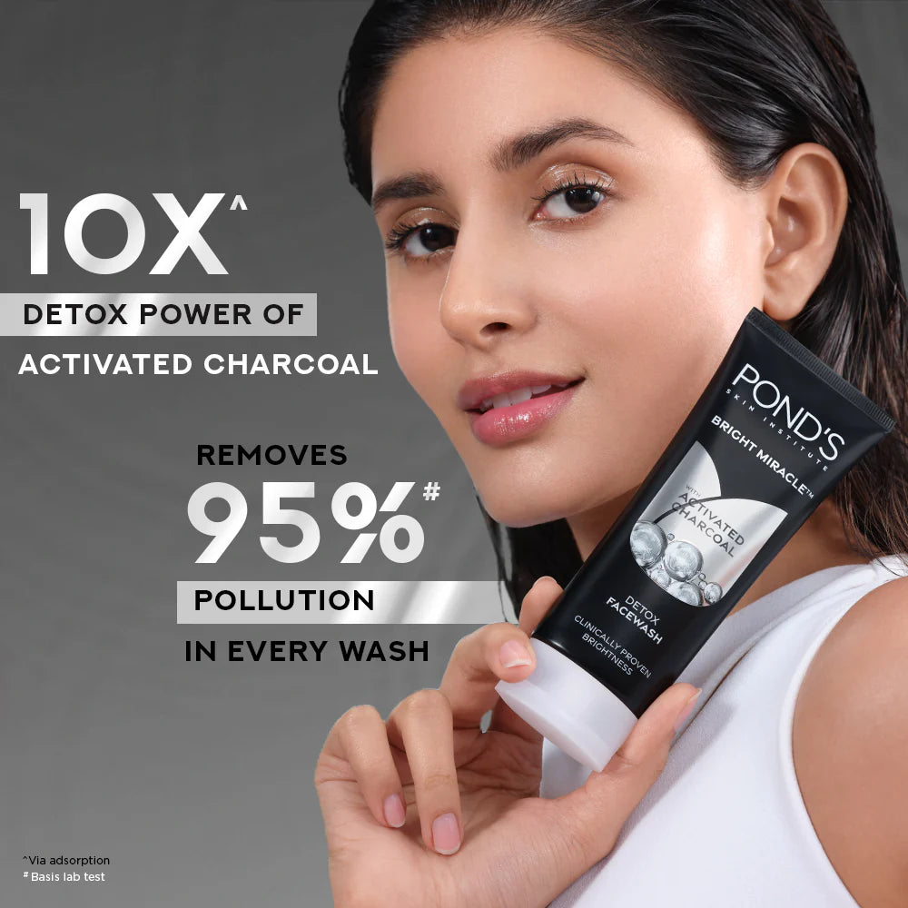 Pond's Bright Miracle Detox Facewash 10X Power Of Activated Charcoal For Deep Cleaned Skin, Reveals Glow - 200 gm