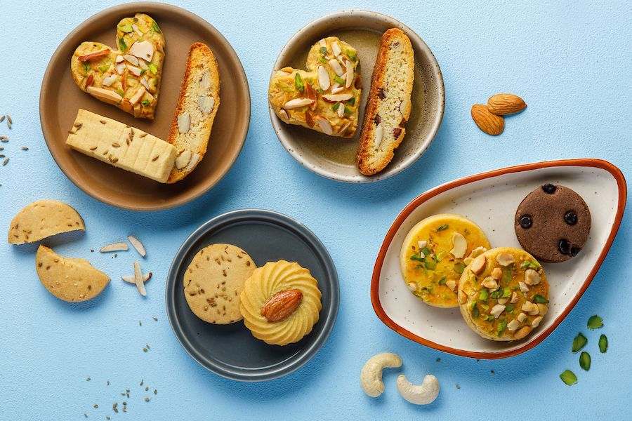 Om Sweets & Snacks Besan Khatai - 300 Gms - India shopping