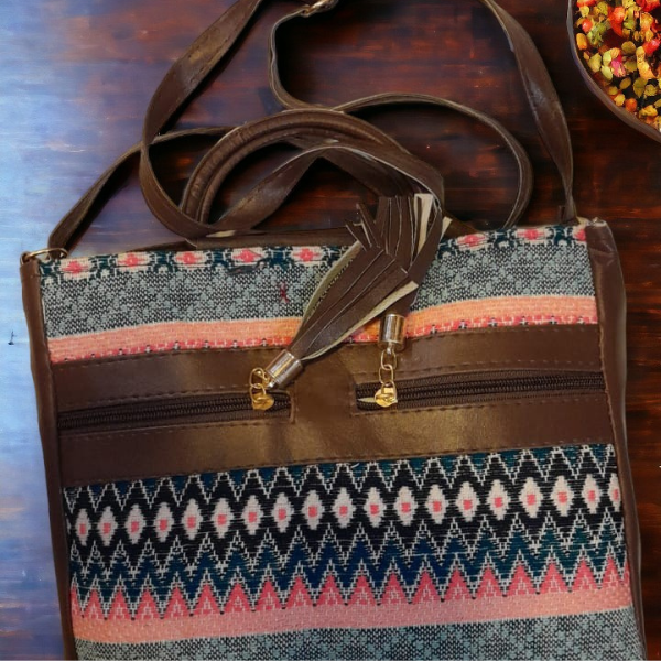 Trendy Hand Bags For Women - India shopping