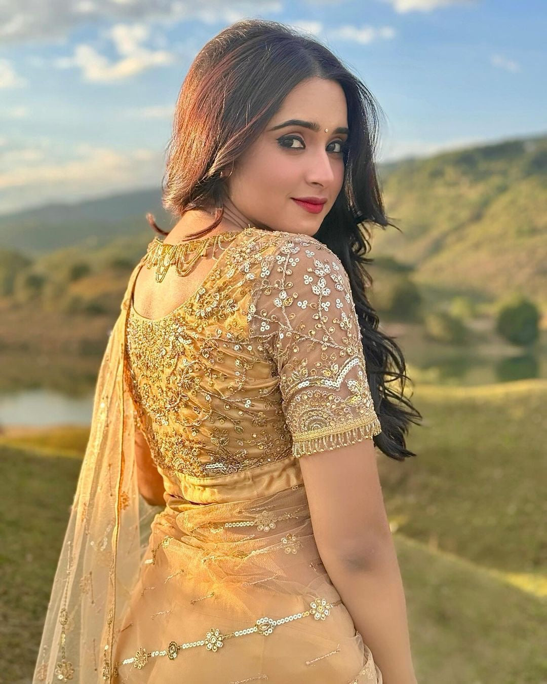 Beautiful Radiance in Wraps Saree | Ready To Wear AF6026