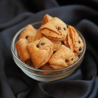 Nathu's Bengali Mathri - 500 gms