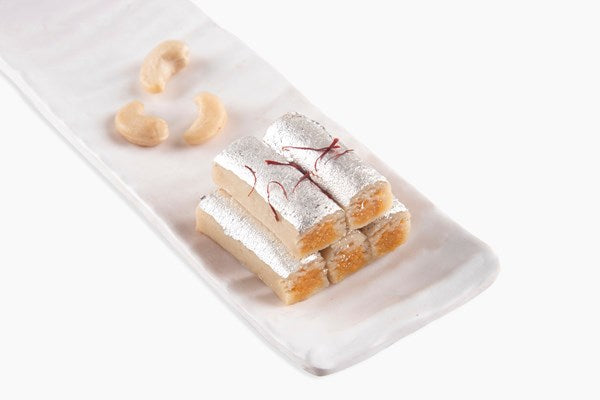 Mishri Sweets Kaju Kesar Roll - 500 gms