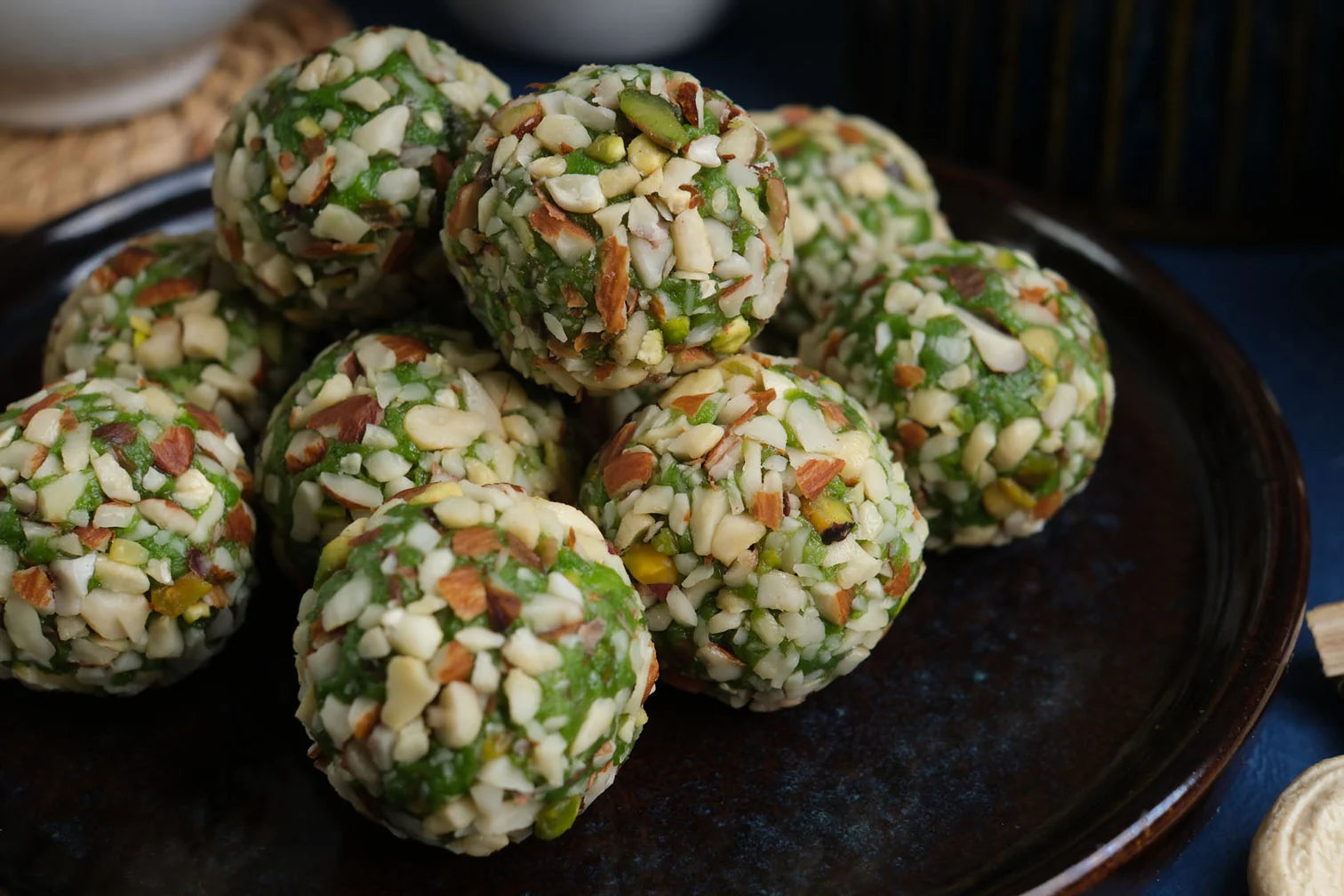 Pothgaal Sweet Kaju Pista Ball - 500 gms