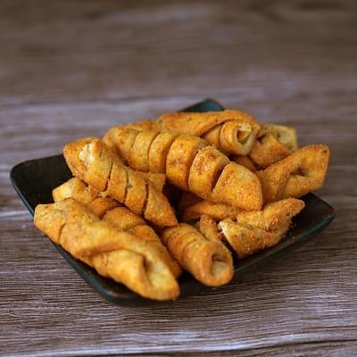 Nathu's Karela Mathri - 500 gms