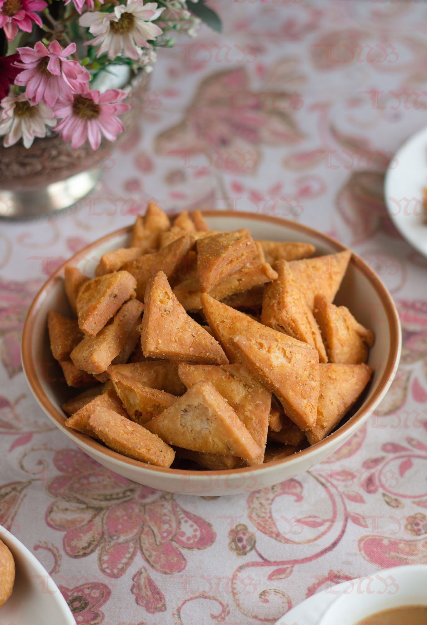 Laxmi Misthan Bhandar Masala Para - 500 gms