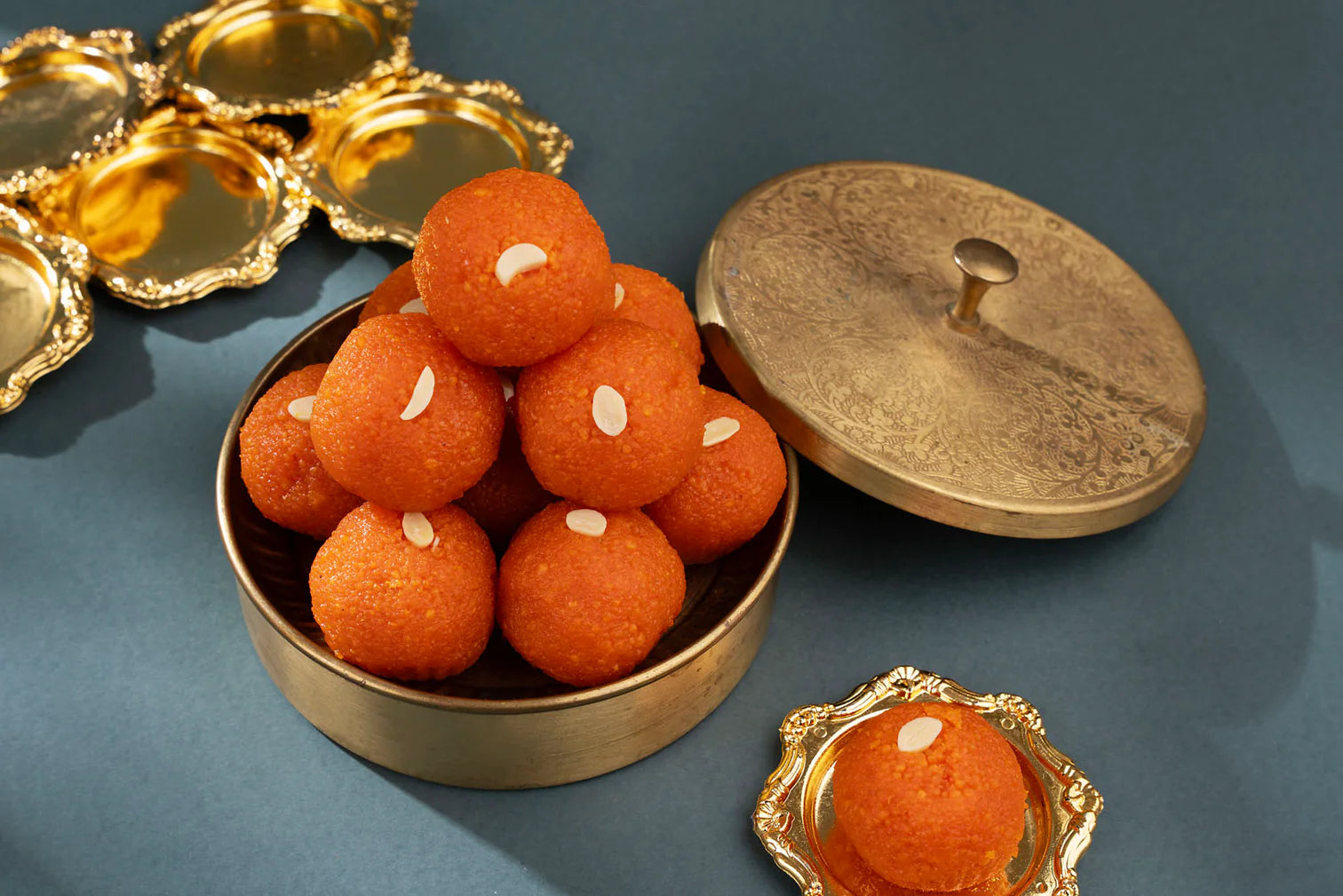 Pothgaal Sweet Mothichur Laddu - 500 gms