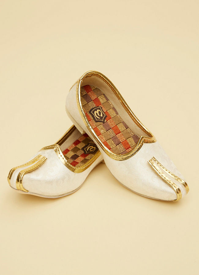 Manyavar Boys Light Shade Juti - India shopping