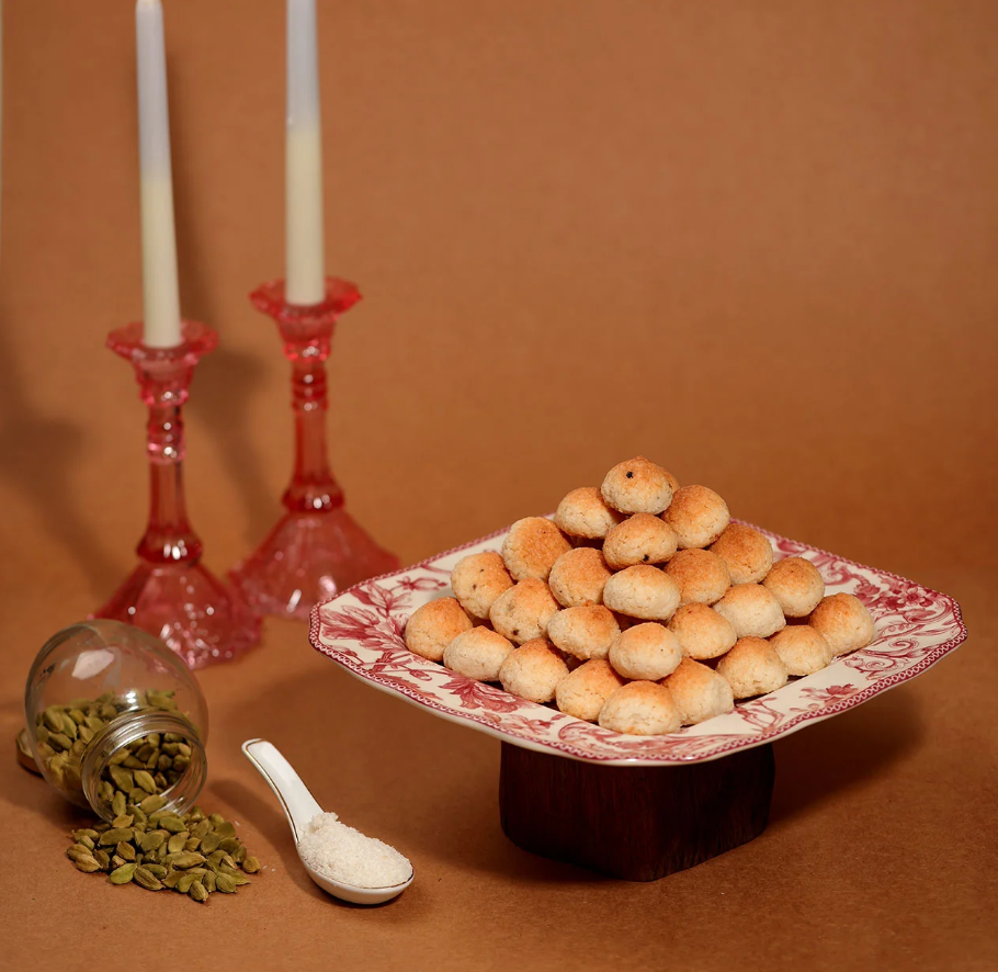 Dotivala Bakers & Confectioners Coconut Loaves Macroom (Egg) - 500 gms