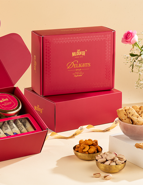 Cafe Niloufer Delights Box - India shopping