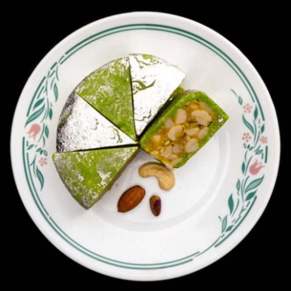 D Damodar Mithaiwala Dryfruit Sandwich| 500 gms