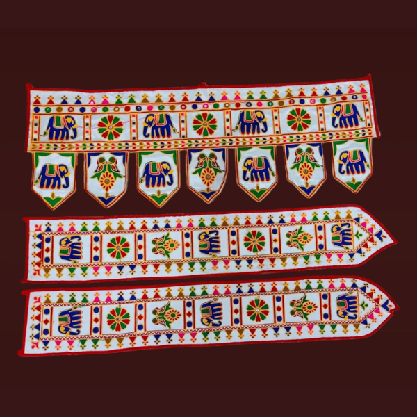 Traditional Gujarati Toran | Bandarwal - India shopping