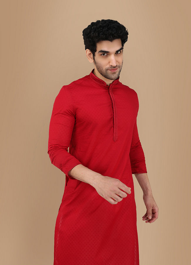 Manyawar Scarlet Red Kurta Set With Neck Detailing - India shopping