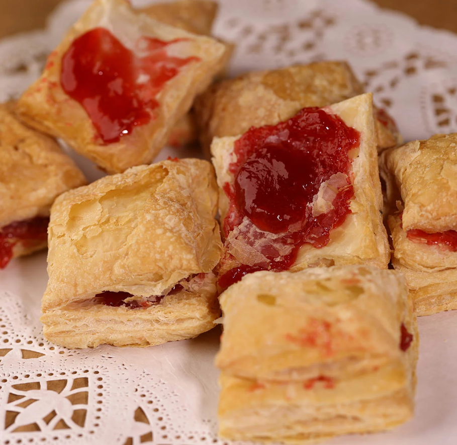 Dotivala Bakers & Confectioners Jam Puff - 500 gms