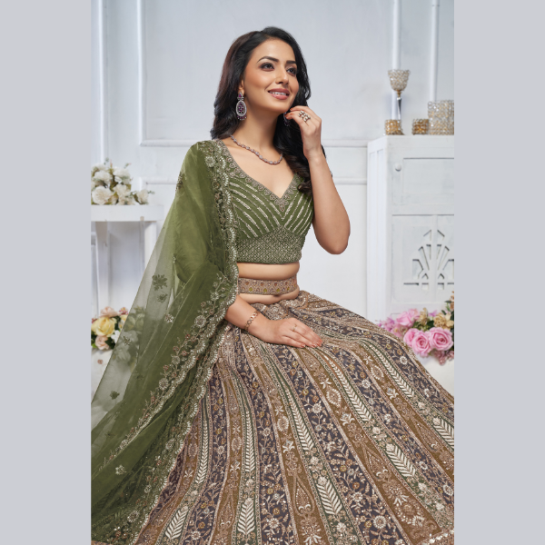 The Grandeur Green bridal lehenga | Ready To Wear | - India shopping
