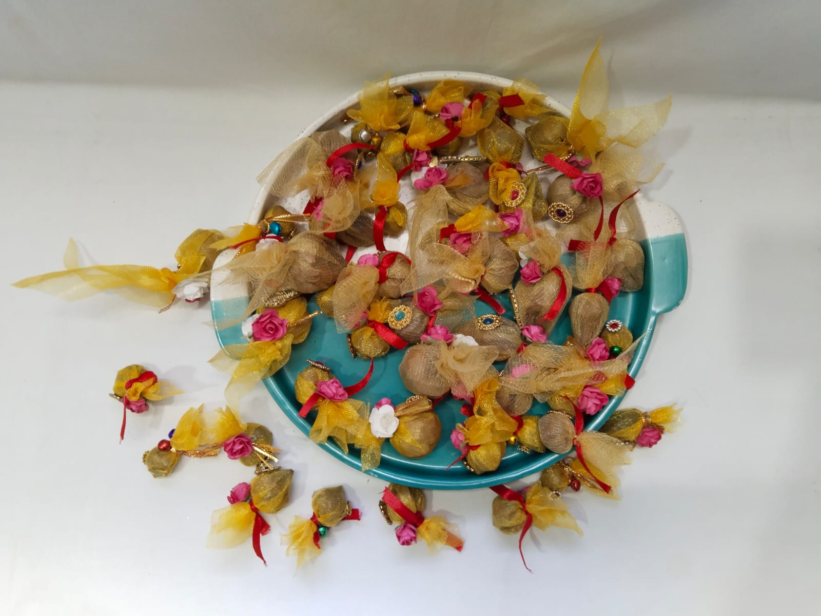 Nilanchal Handicraft Laghu Nariyal - Set of 6 Code - LN01