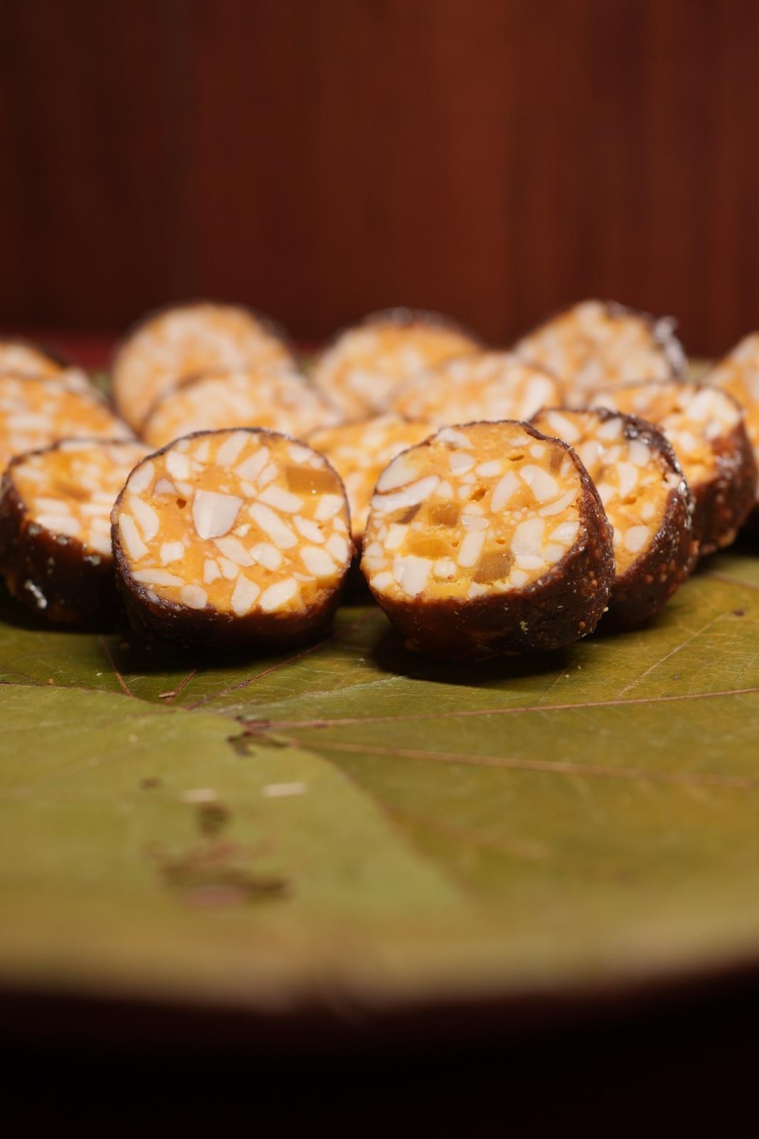 Sarvottam Chawana & Sweet Mart Mango Fig | 500 gms