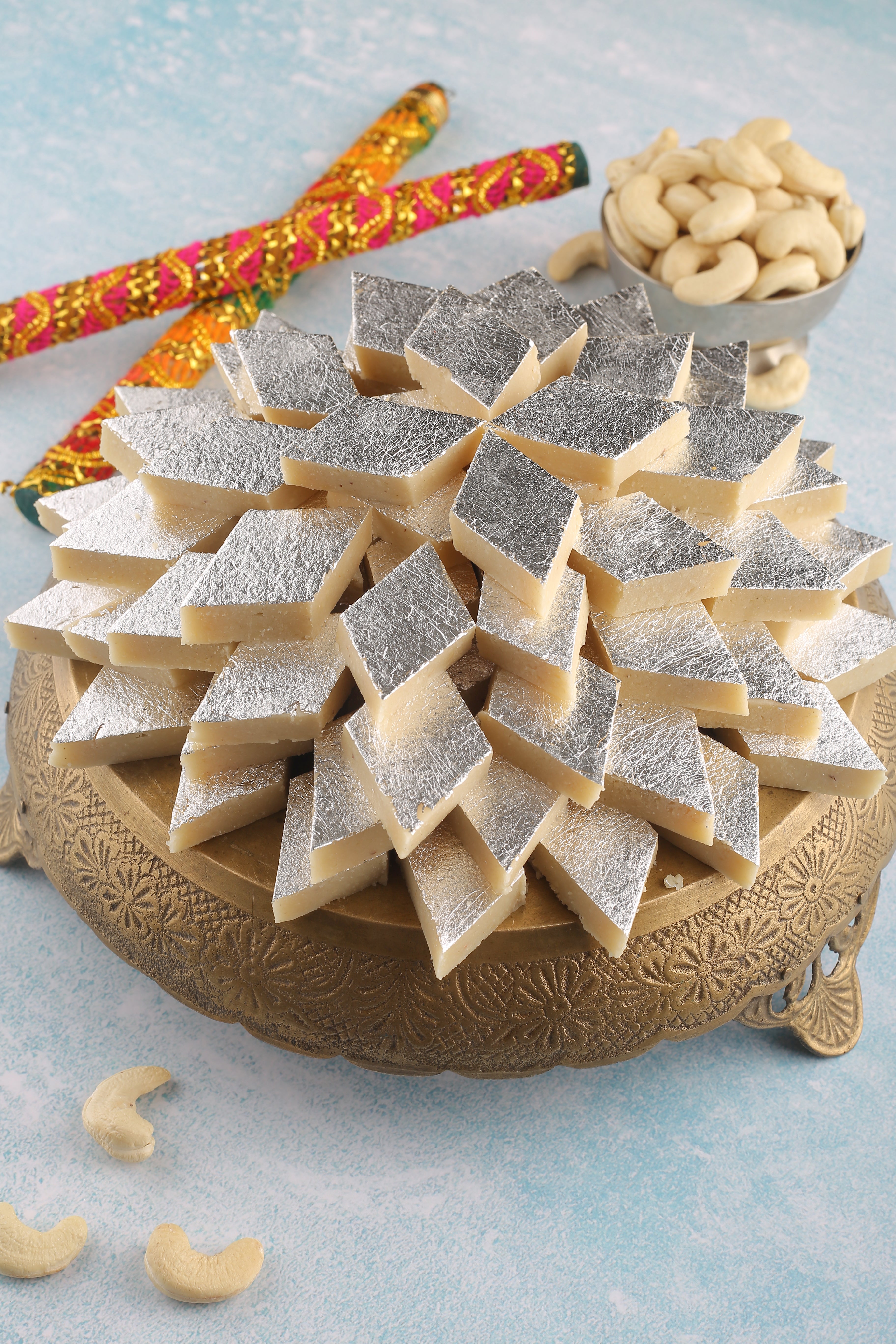 Vipul Dudhiya Mini Kaju Katri - 500 gms - India shopping