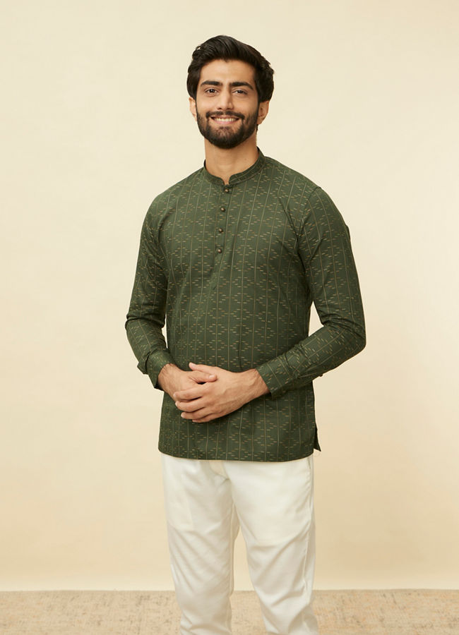 Manyawar Kale Green Linear Patterned Short Kurta - India shopping