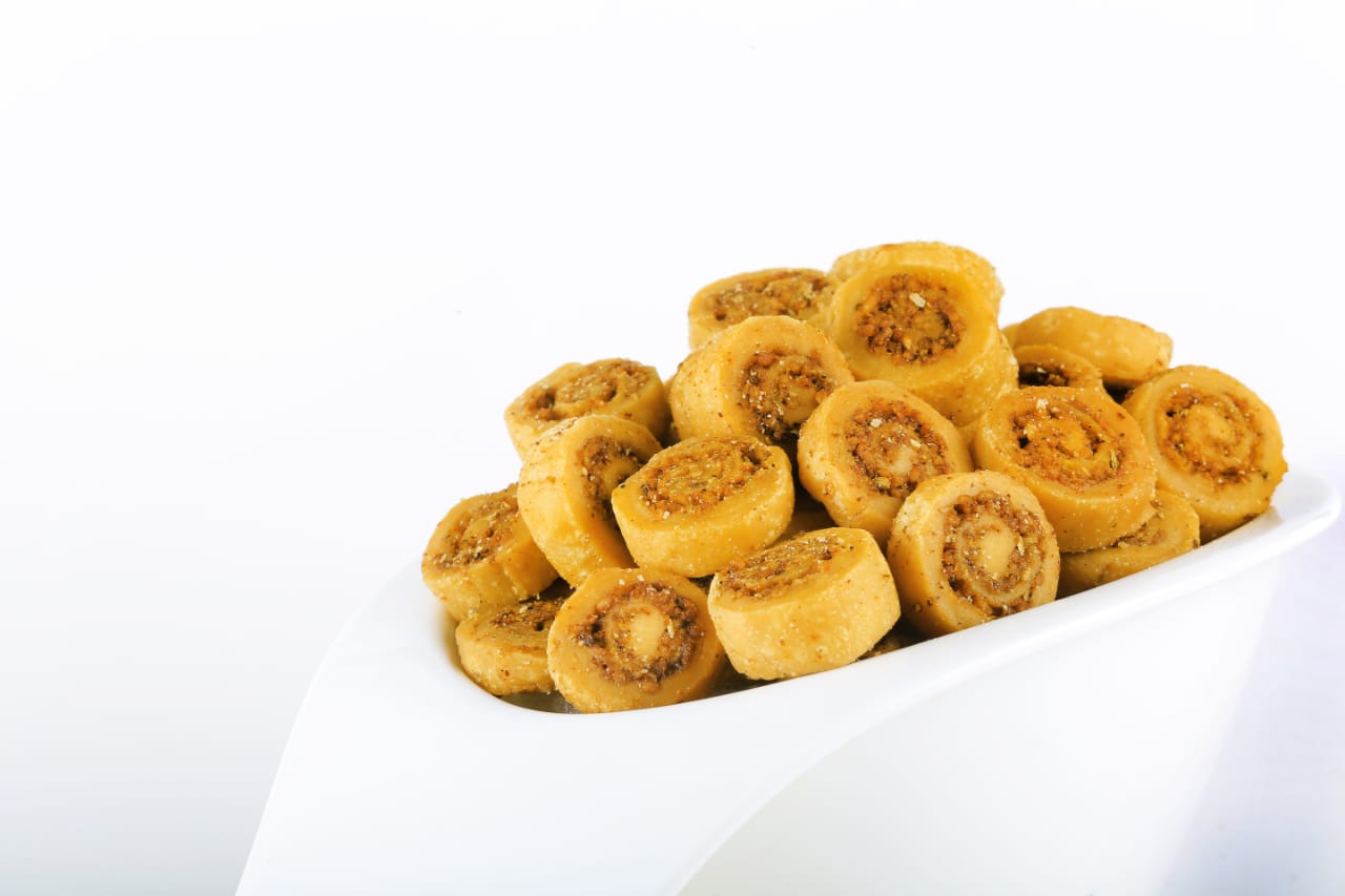 Hanuram Mini Bhakarwadi 250 gms - India shopping