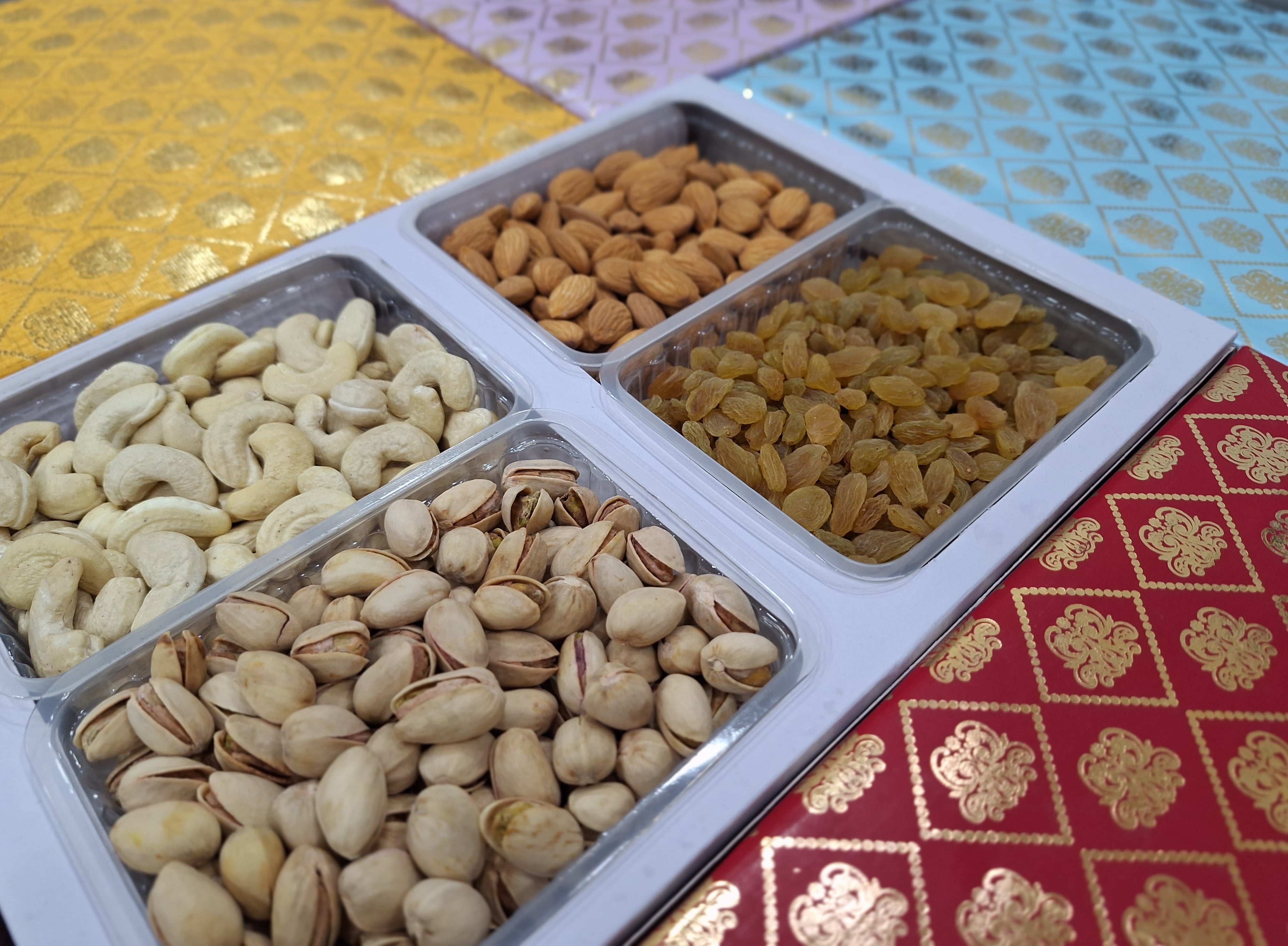 Hanuram Premium Dry Fruit Box 800 gms - India shopping