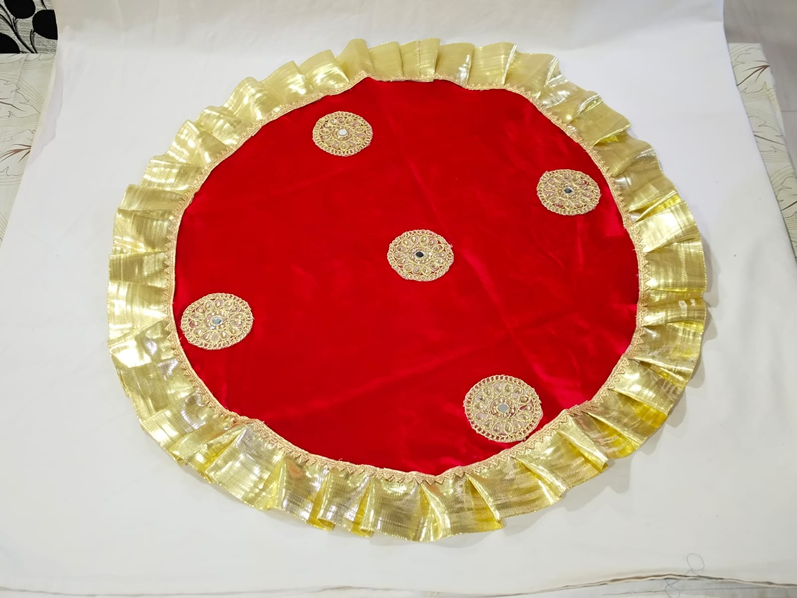 Nilanchal Handicraft Thal Posh Cover - Set of 1 Code - TPC01