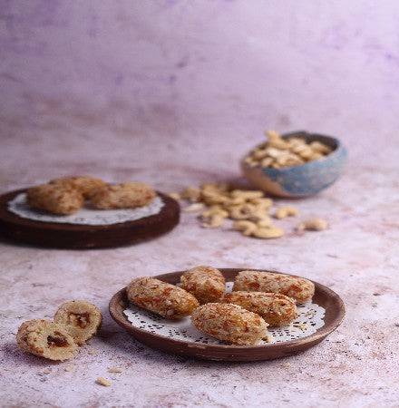 Almond House Kaju Honey Roll 500 gms - India shopping