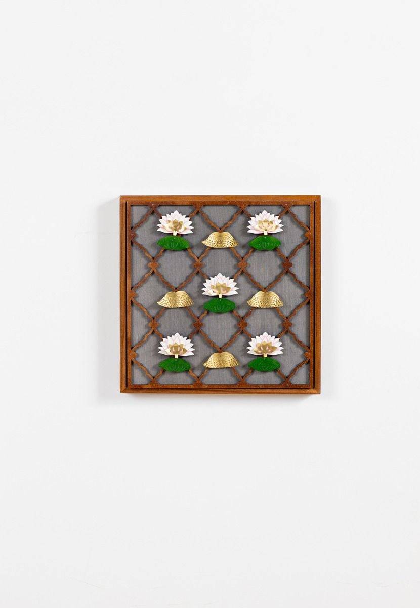 Lotus Composition with Pichwai Inspiration - India shopping