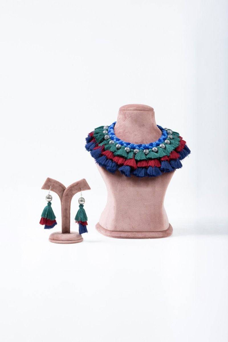 Multicolor Thread & Bead Necklace Set - India shopping