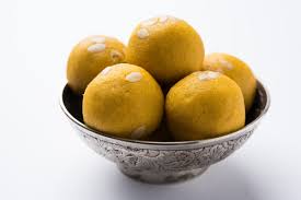 Bombay Misthan Bhandar Besan Laddu | 500 gms