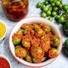 Laxmi Misthan Bhandar Lesuva Achar - 500 gms