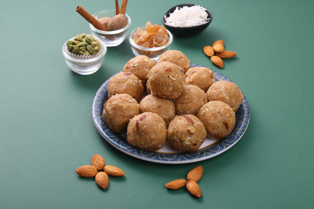 Vipul Dudhiya Sweets Gund Badam Laddu | 400 gms