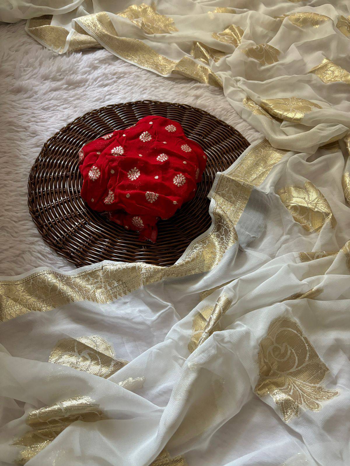 Viscose Georgette Saree With Contrast Banarasi Silk Blouse Ready to wear August 2024 design - India shopping