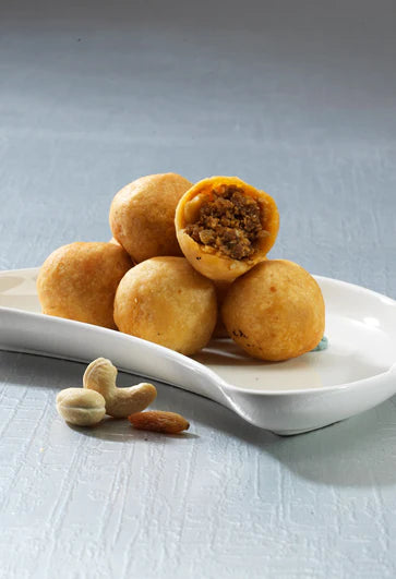 Kandoi Bhogilal Mulchand Special Dry Fruit Kachori | 20 Pcs