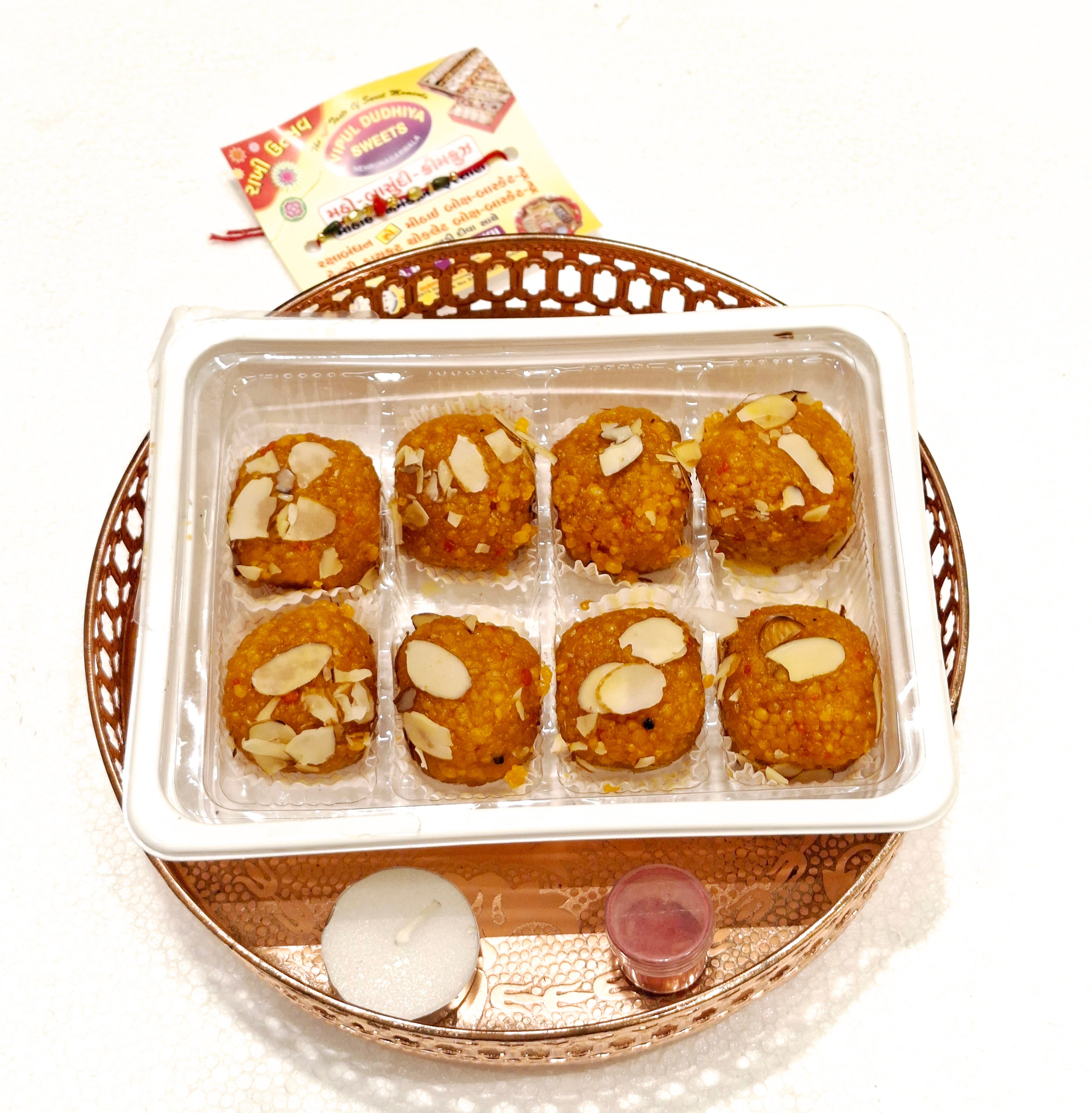 Vipul Dudhiya Sweets Motichur Laddu Round Fancy Tray | 300 gms