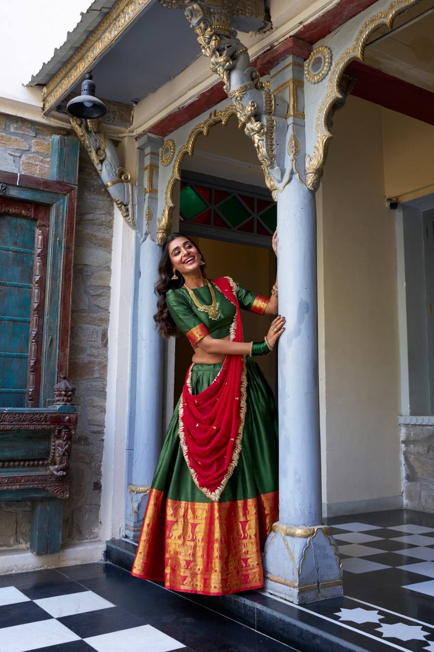 Beautiful Lehenga Choli With Zari Weaving Work| Ready To Wear