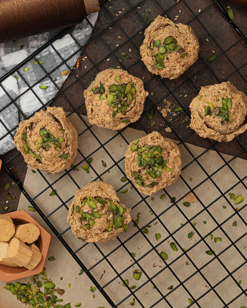 Narayanji Gajak Wale Pista Bati Gajak 500 gms - India shopping