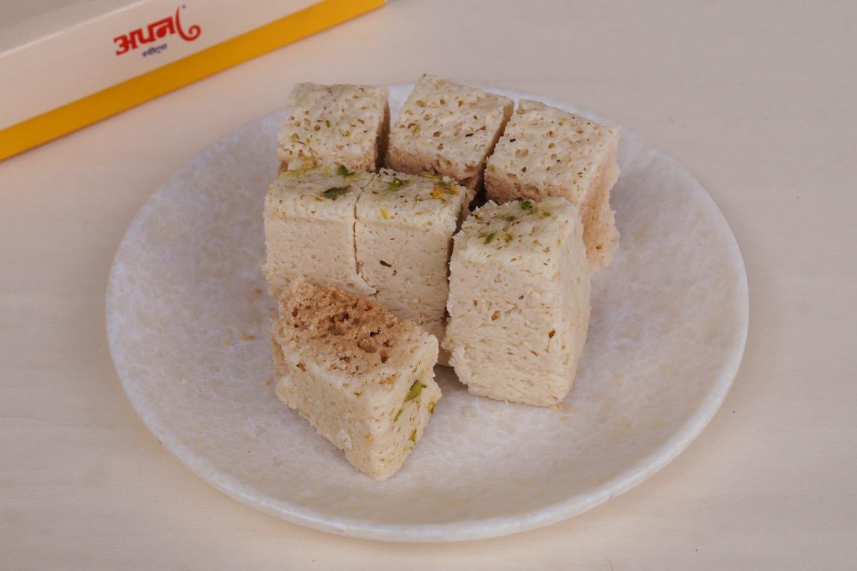 Apna Dry Ghee Mysore Pak Hard 500 gms - India shopping