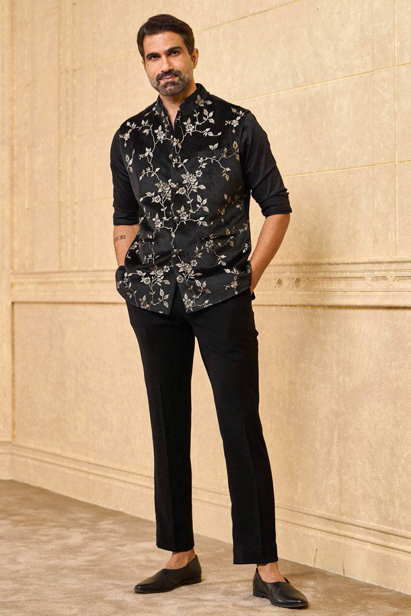 Tasva Floral Embroidered Velvet Single Bundi - India shopping