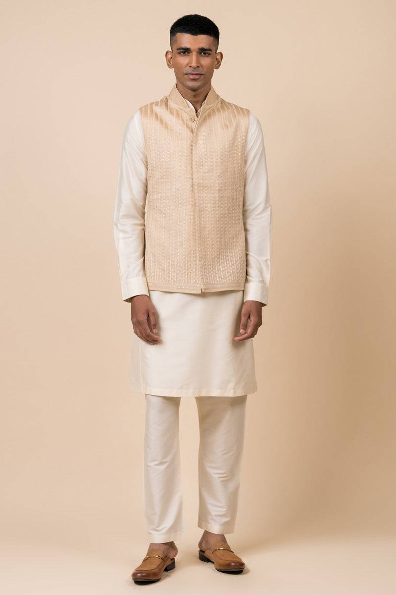 Tasva Kurta Bundi Set In Shciffli Base - India shopping