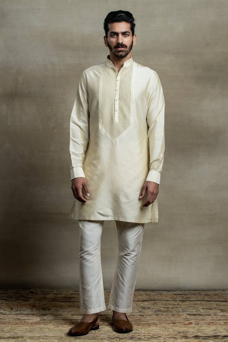 Tasva Kurta Set With Textured Yoke Detailing - India shopping