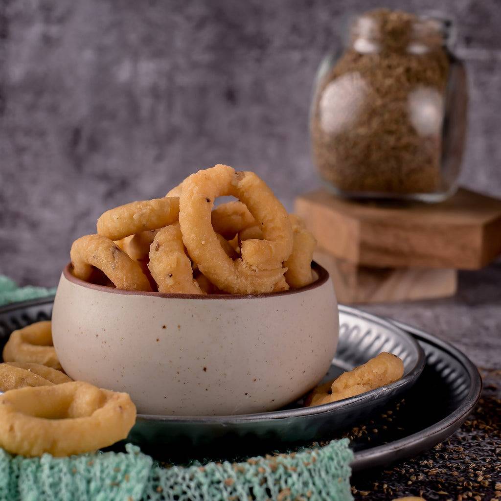 Vellanki Foods Chegodi (Small) 500 gms - India shopping