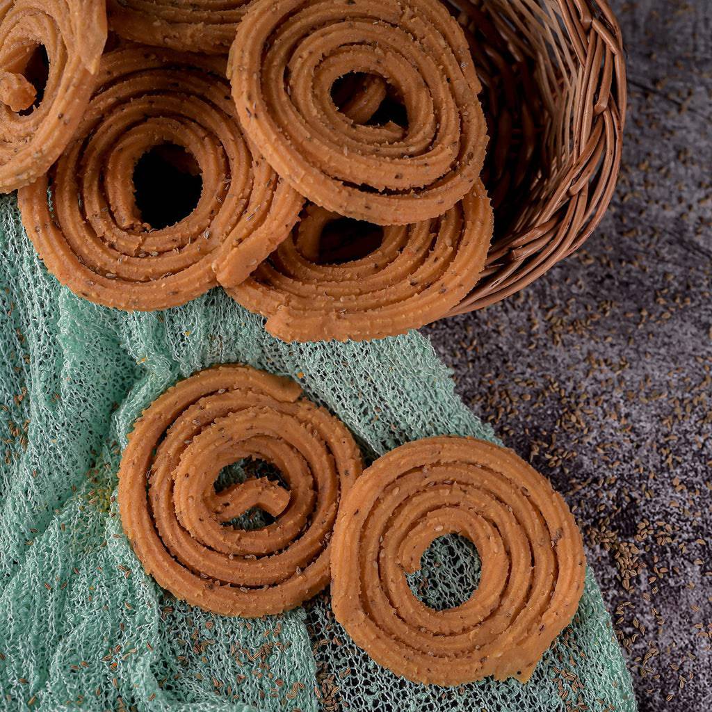 Vellanki Foods Vam Murukulu 500 gms - India shopping