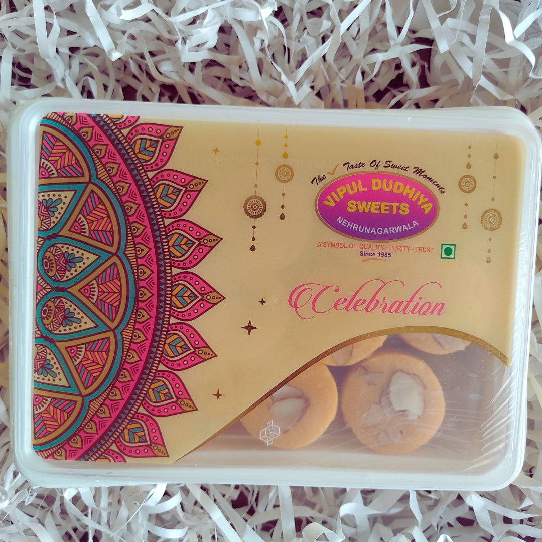 Vipul Dudhiya Sweets Kesar Penda - 500 gms