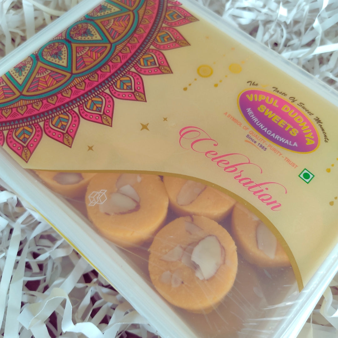 Vipul Dudhiya Sweets Kesar Penda - 500 gms