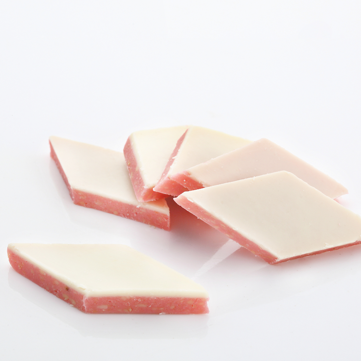 Dadu's Strawberry Kaju Katli 500 gms