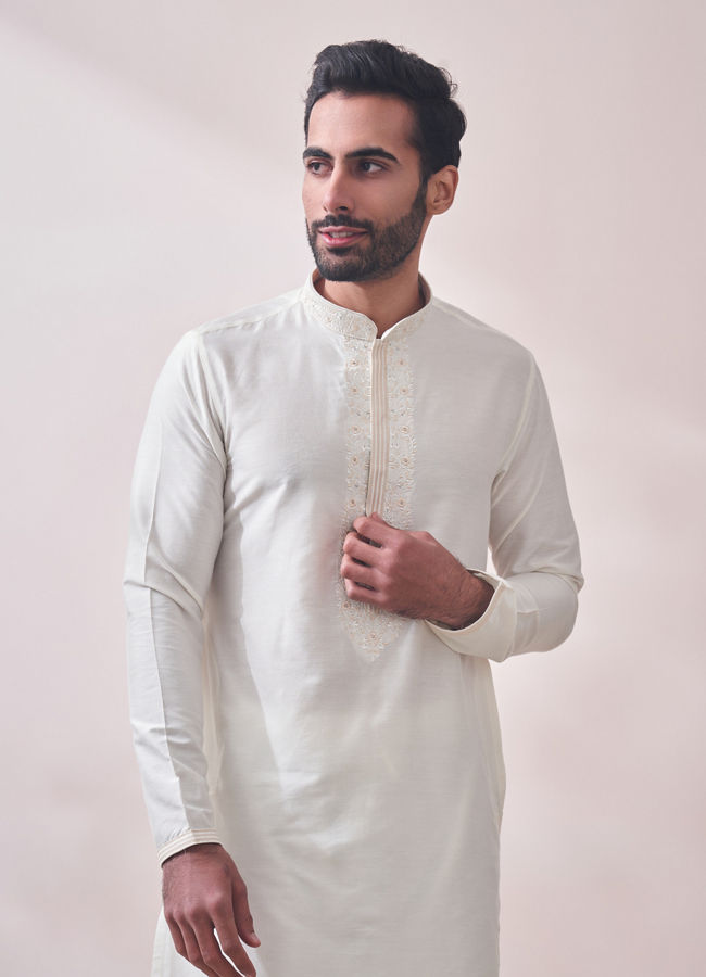 Manyawar Warm White Solid Kurta Set with Embroidered Collar