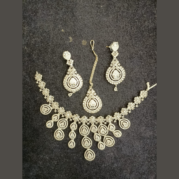 american-diamond-neckless-set-with-earring-collection