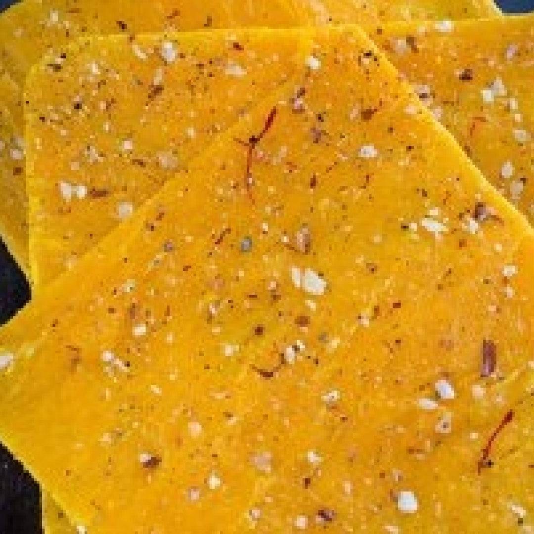 24 Carats Mithai Magic Special Kesari Pista Ice Halwa - 500 gms - India shopping