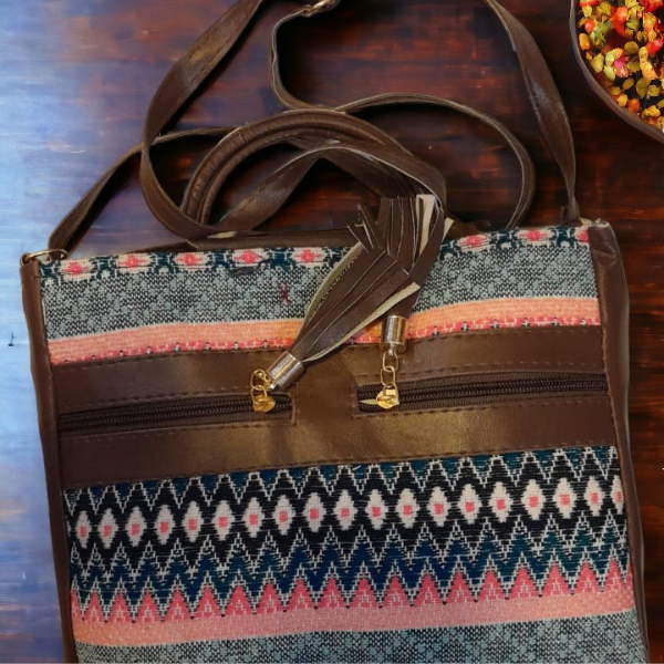 trendy-hand-bags-for-women