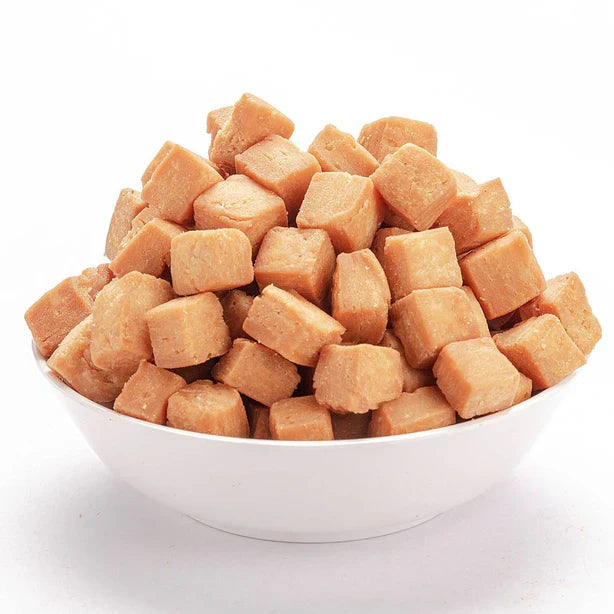 Indian Sweets Shop Shakkar Pare